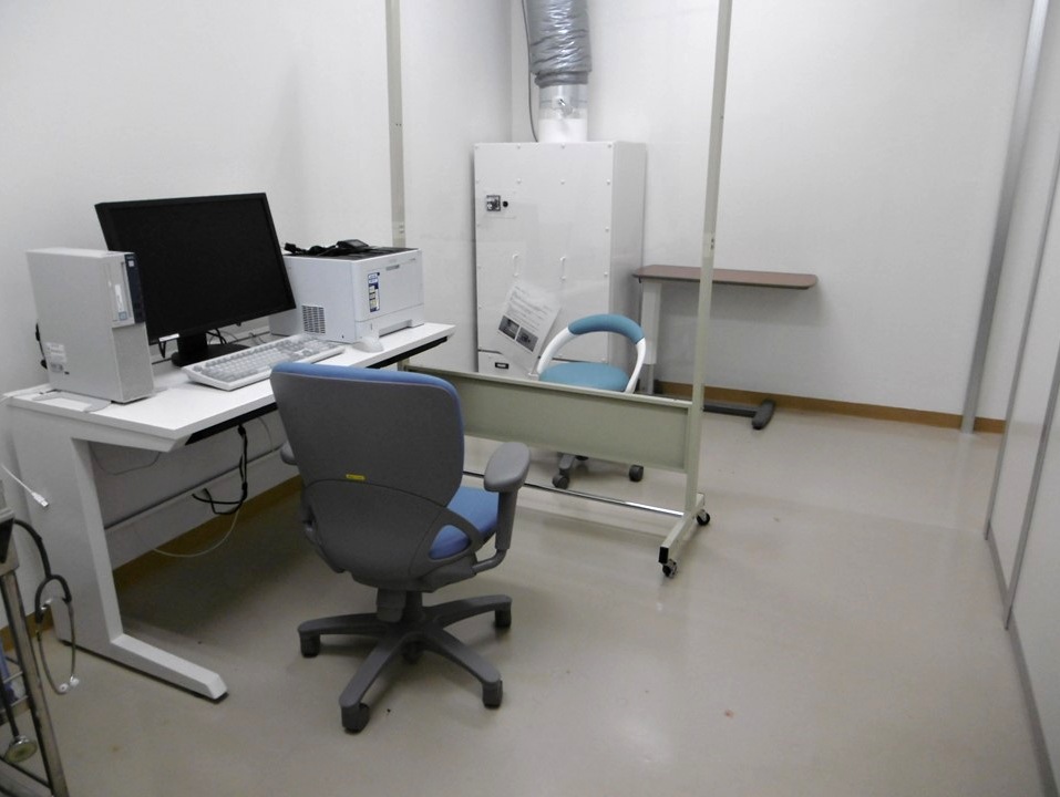 陰圧装置付き診察室